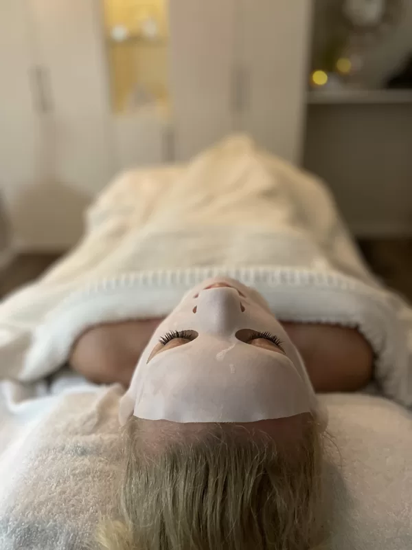 Gesichtsbehandlung mit Babor Pro